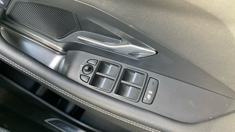 Jaguar E-Pace 1.5 P300e R-Dynamic SE 5dr Auto Estate